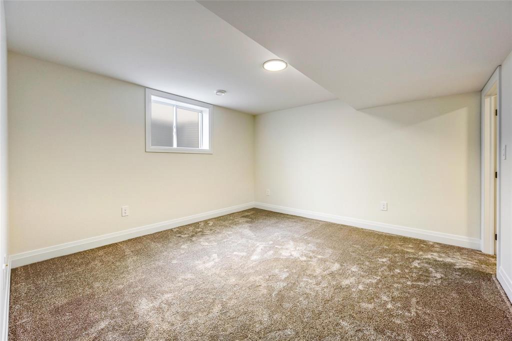 835 MAGNOLIA Lane, Sarnia, Ontario, Canada photo 38