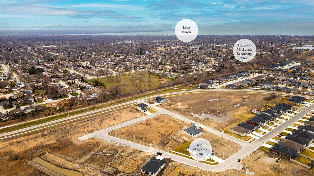 835 MAGNOLIA Lane, Sarnia, Ontario, Canada photo 42