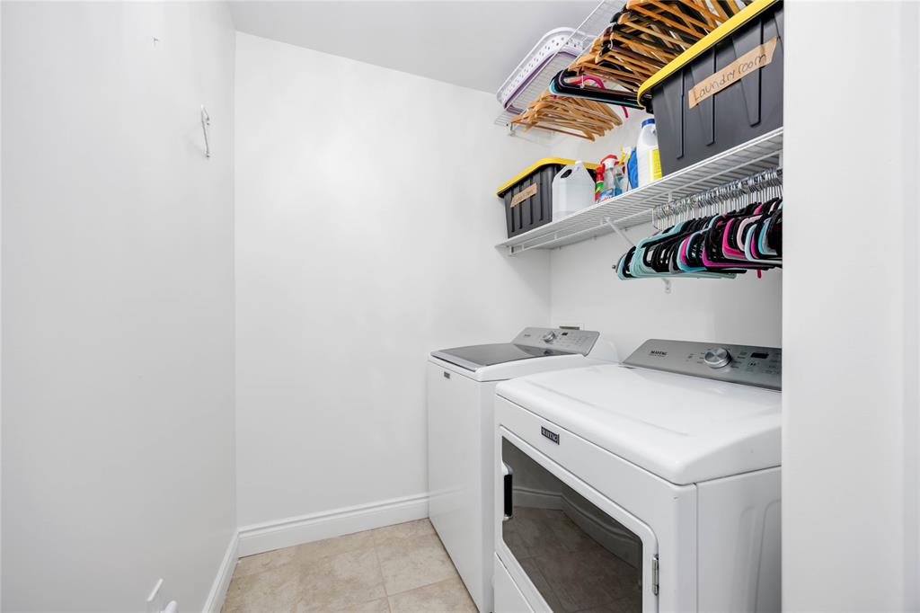 813 CARRIAGE Way, Sarnia, Ontario, Canada photo 18