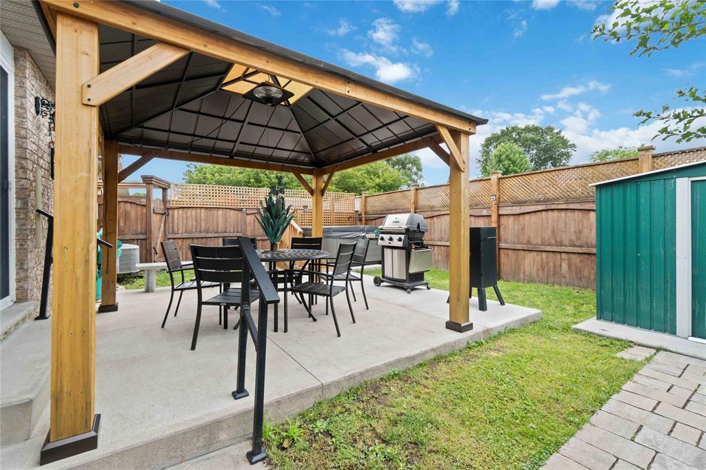 813 CARRIAGE Way, Sarnia, Ontario, Canada photo 25