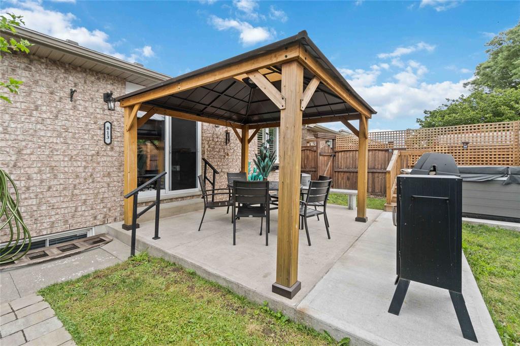 813 CARRIAGE Way, Sarnia, Ontario, Canada photo 27