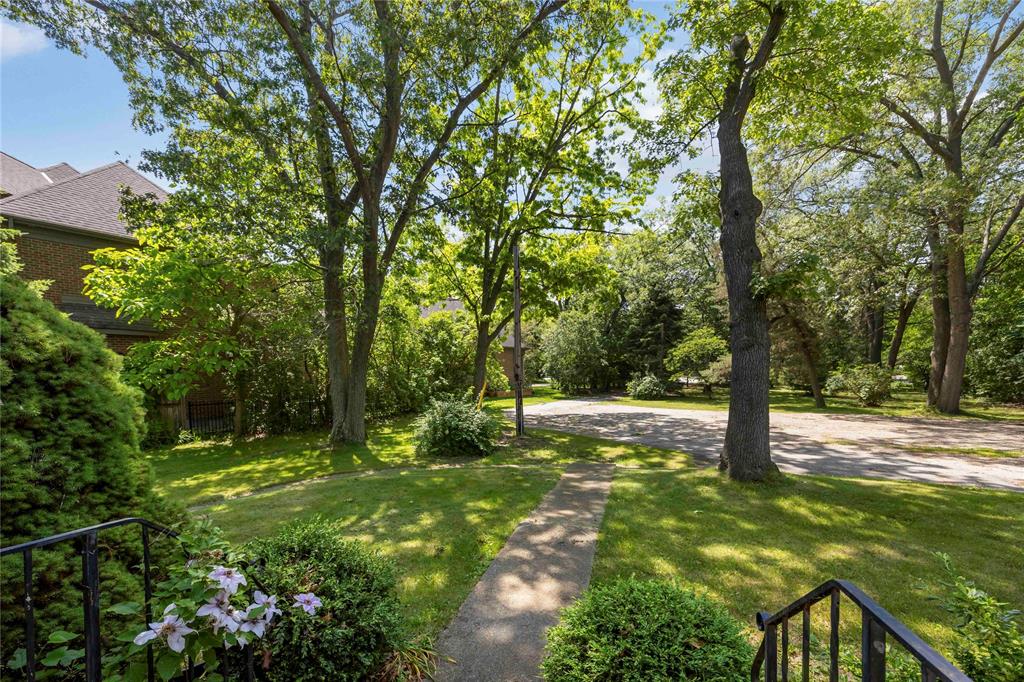 1898 LAKESHORE Road, Sarnia, Ontario, Canada photo 8