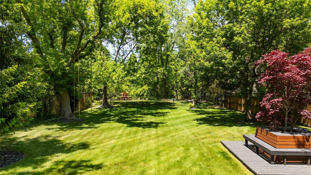 1866 BLACKWELL Road, Sarnia, Ontario, Canada photo 4