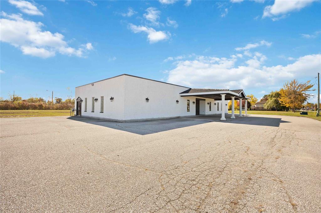 123 King Street East, Lambton Shores, Ontario, Canada photo 2