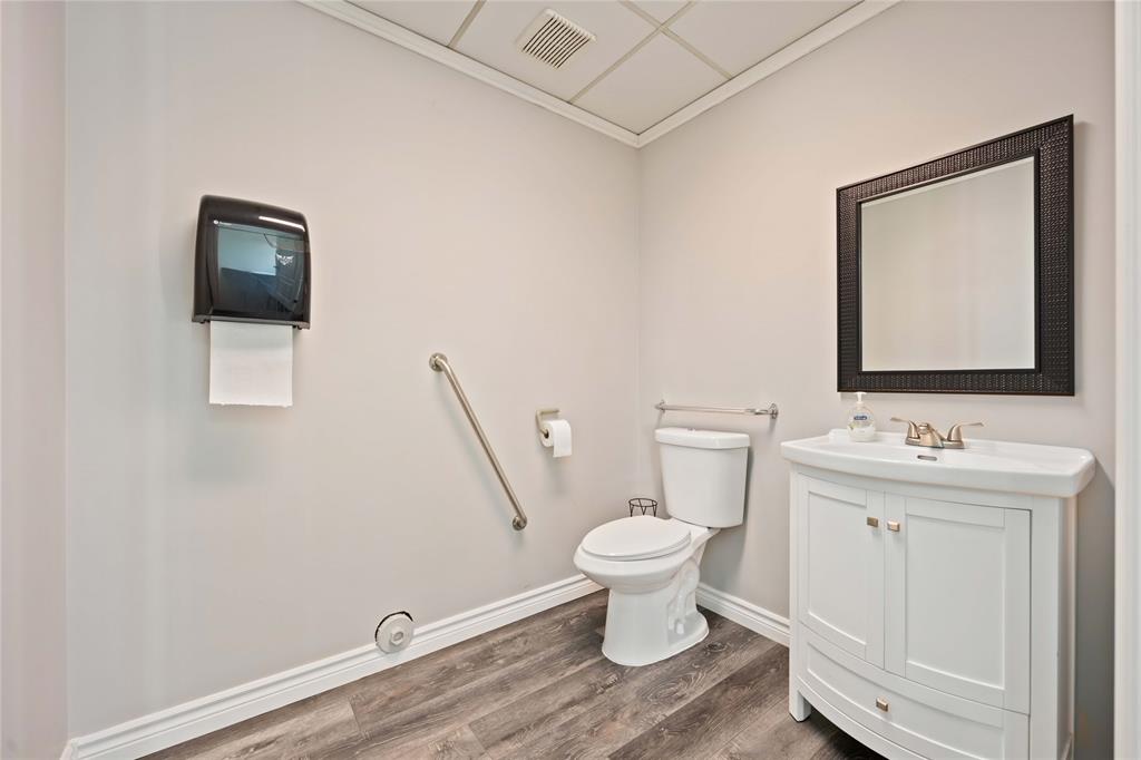 123 King Street East, Lambton Shores, Ontario, Canada photo 17