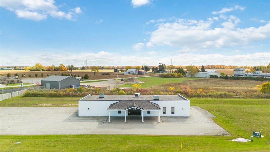 123 King Street East, Lambton Shores, Ontario, Canada photo 26