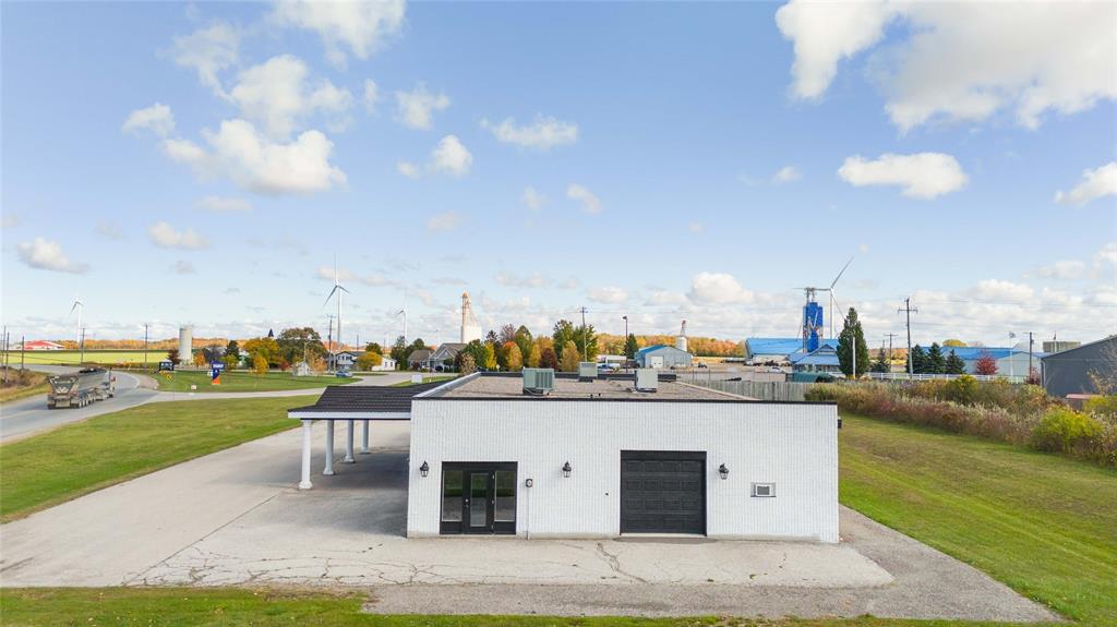 123 King Street East, Lambton Shores, Ontario, Canada photo 34