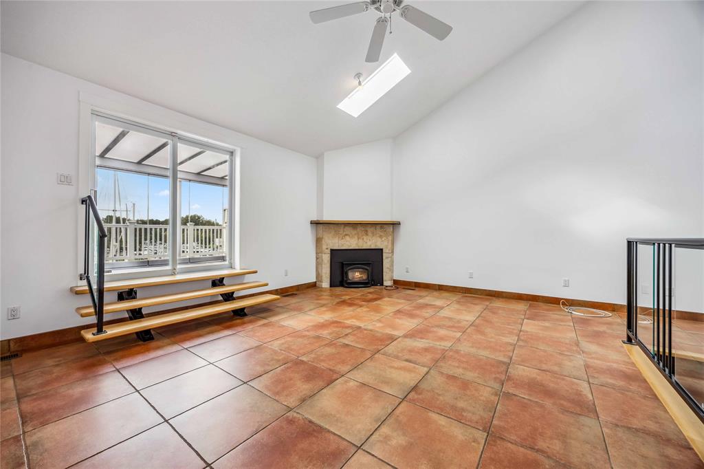 1500 VENETIAN Boulevard Unit# W-17, Point Edward, Ontario, Canada photo 8