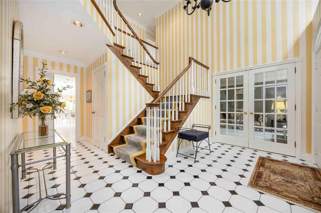 1343 HILLCREST-NISBIT Drive, Sarnia, Ontario, Canada photo 3