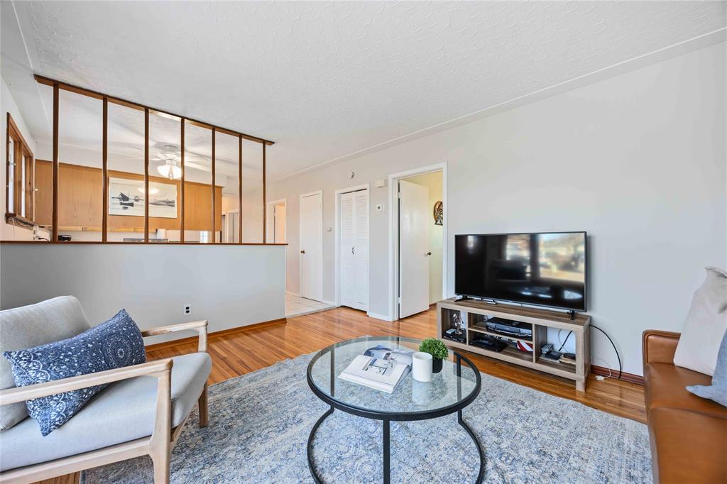 1065 CONNAUGHT Crescent, Sarnia, Ontario, Canada photo 4