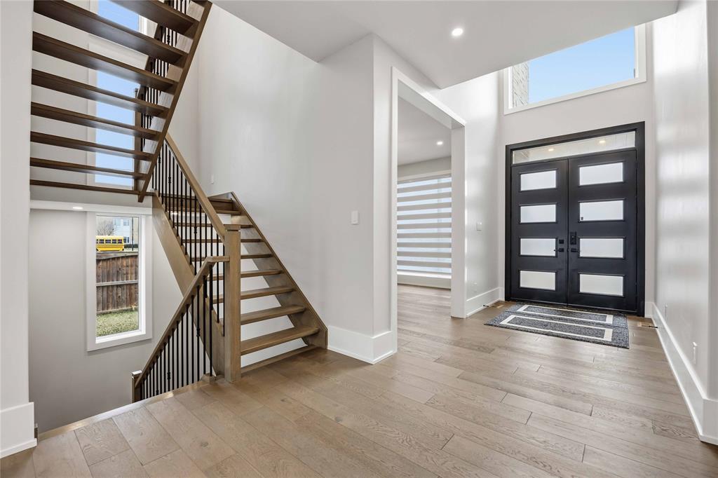 101 LIZUCHA Drive, Sarnia, Ontario, Canada photo 3