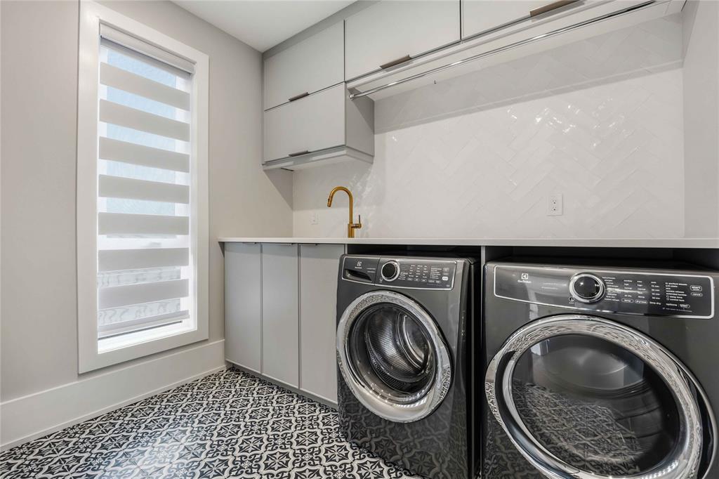 101 LIZUCHA Drive, Sarnia, Ontario, Canada photo 13