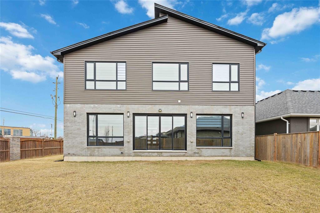 101 LIZUCHA Drive, Sarnia, Ontario, Canada photo 30