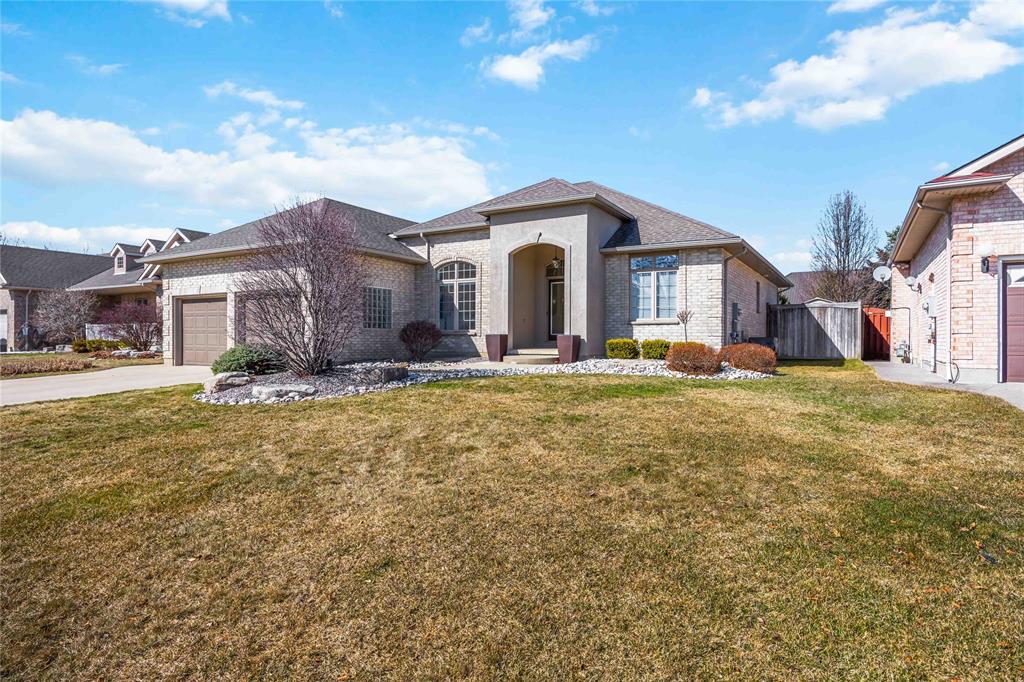 130 BRIDLEPATH Trail, Sarnia, Ontario, Canada photo 2