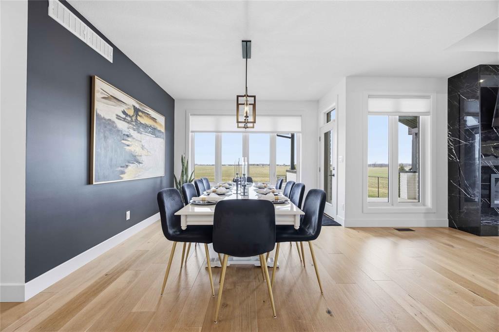 3745 QUEEN Street, Plympton-Wyoming, Ontario, Canada photo 12