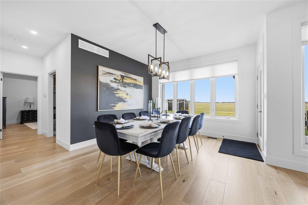 3745 QUEEN Street, Plympton-Wyoming, Ontario, Canada photo 13