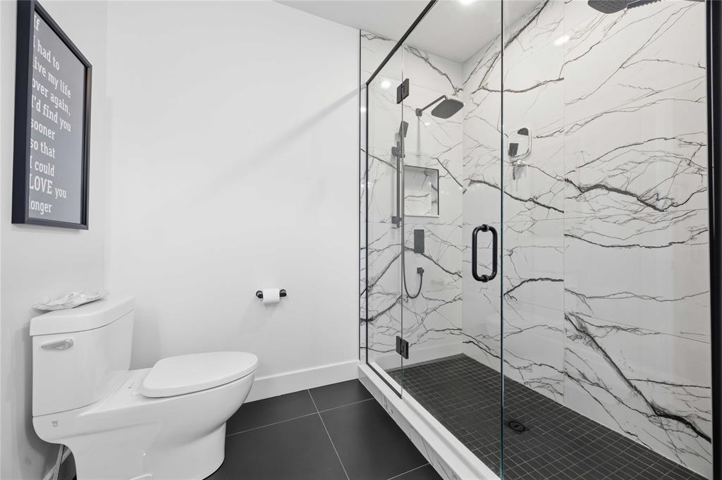 3745 QUEEN Street, Plympton-Wyoming, Ontario, Canada photo 21