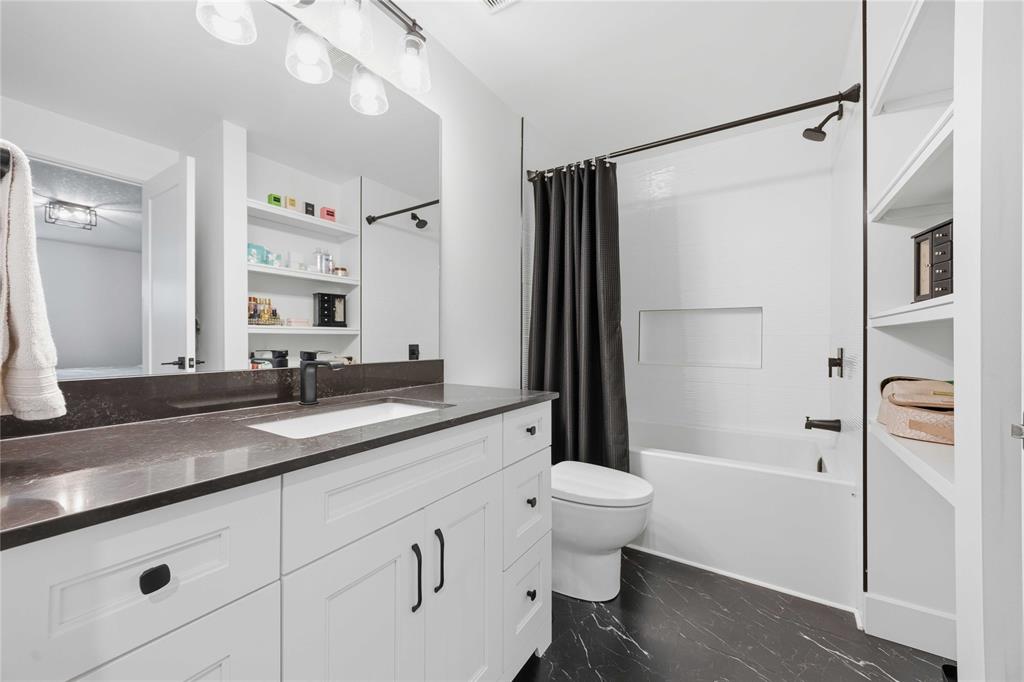 3745 QUEEN Street, Plympton-Wyoming, Ontario, Canada photo 33