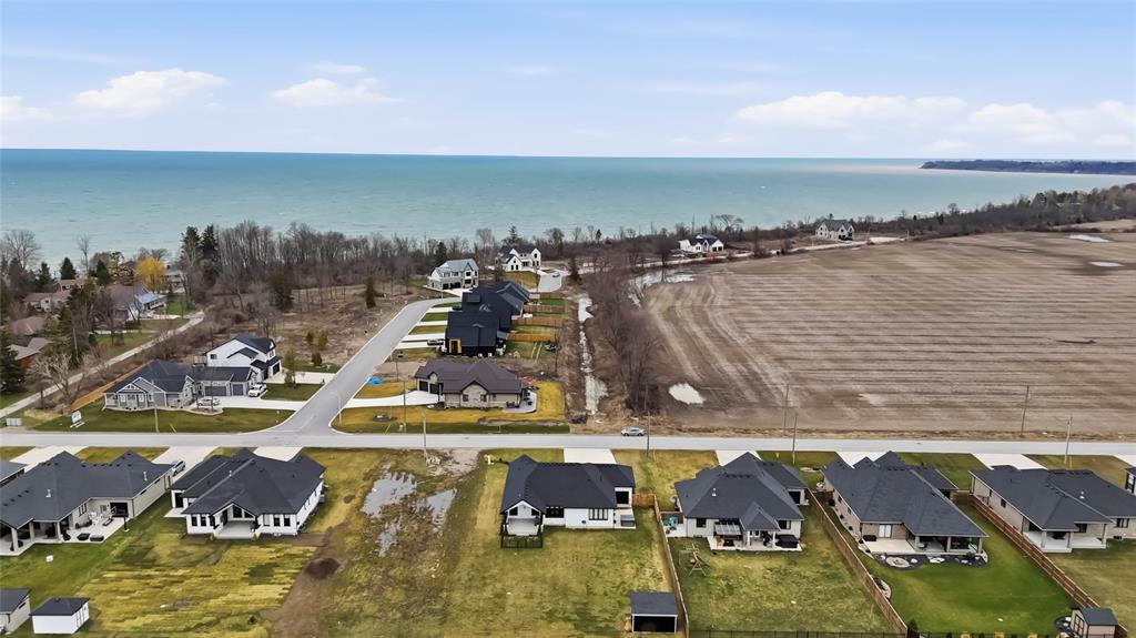 3745 QUEEN Street, Plympton-Wyoming, Ontario, Canada photo 41