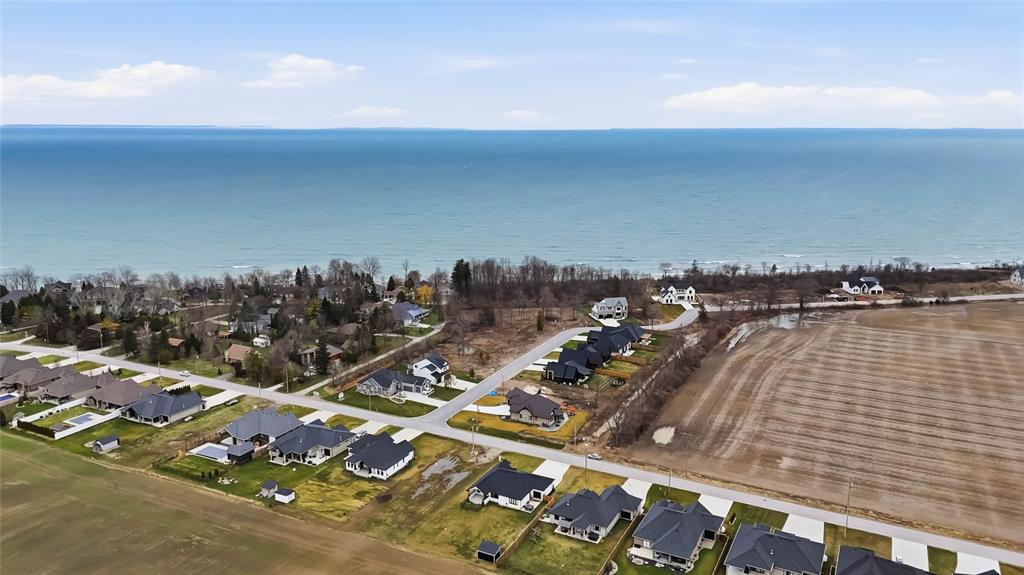 3745 QUEEN Street, Plympton-Wyoming, Ontario, Canada photo 44