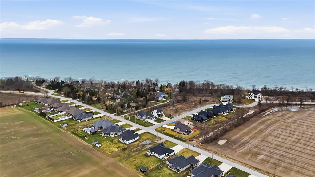 3745 QUEEN Street, Plympton-Wyoming, Ontario, Canada photo 45