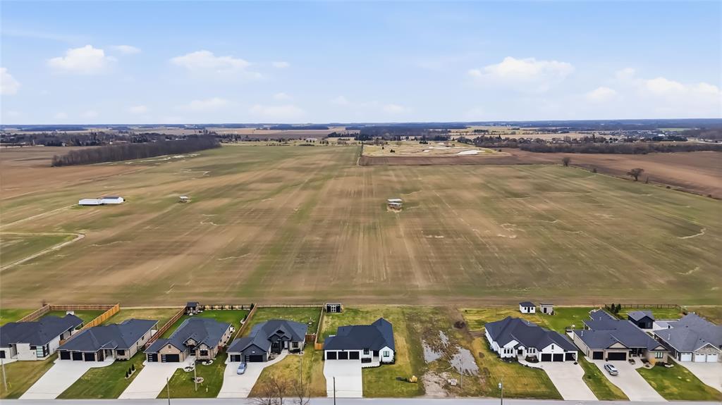 3745 QUEEN Street, Plympton-Wyoming, Ontario, Canada photo 47