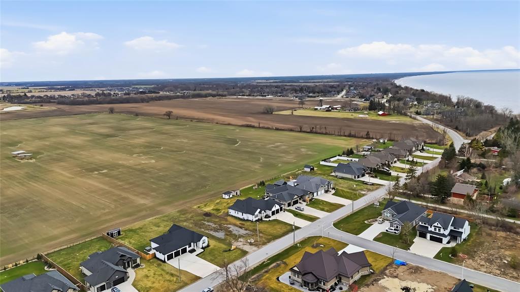 3745 QUEEN Street, Plympton-Wyoming, Ontario, Canada photo 48