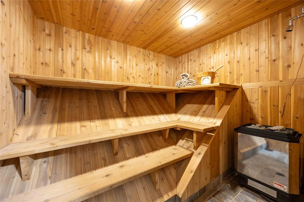 1867 PINERIDGE Trail, Sarnia, Ontario, Canada photo 36