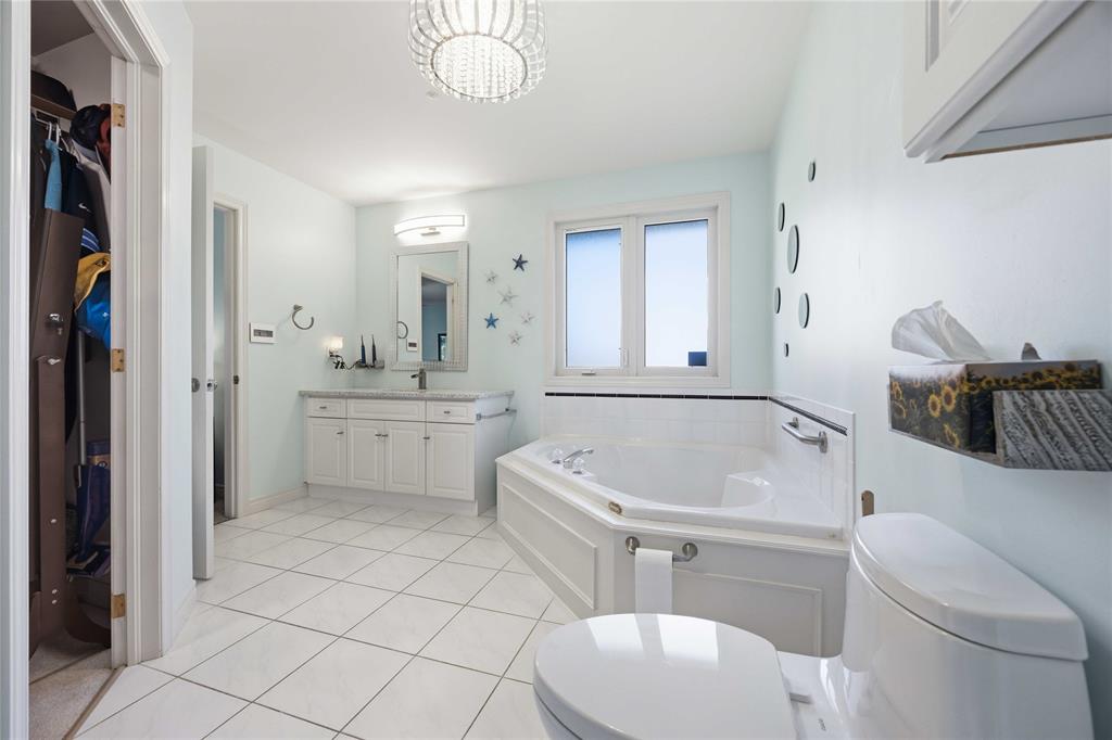 608 MC MASTER Court, Sarnia, Ontario, Canada photo 15