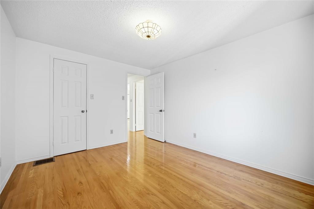 885 MAXWELL Street, Sarnia, Ontario, Canada photo 23