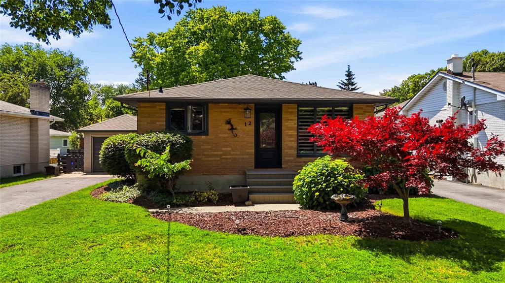 12 LOUISA Street, Point Edward, Ontario, Canada photo 2
