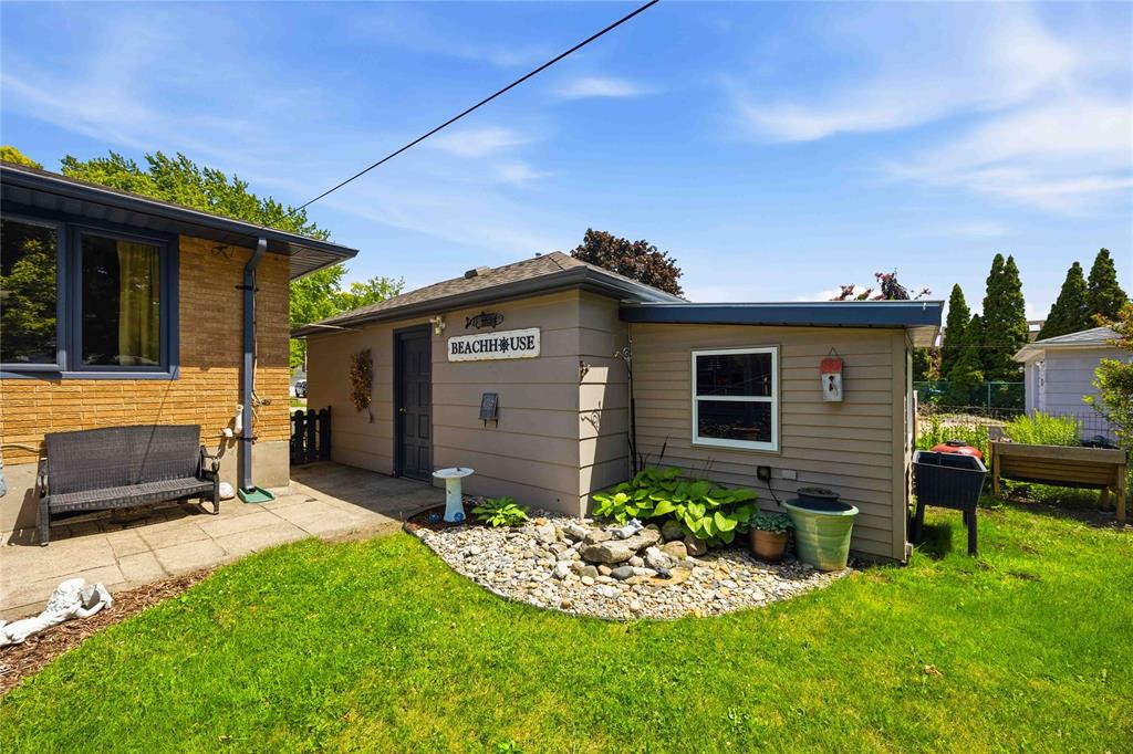 12 LOUISA Street, Point Edward, Ontario, Canada photo 32