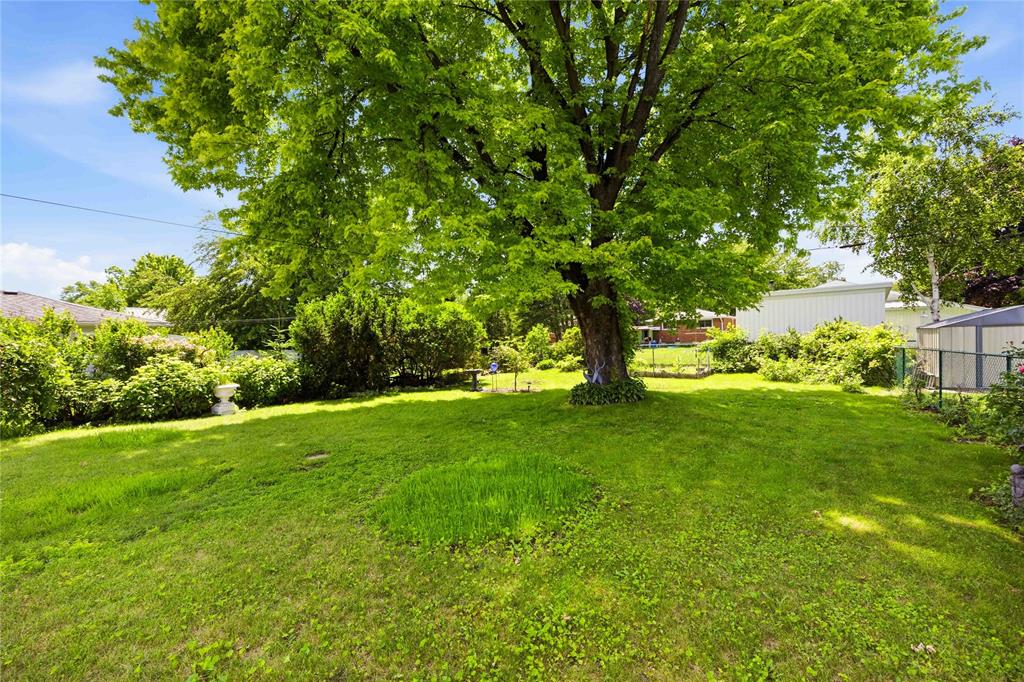 12 LOUISA Street, Point Edward, Ontario, Canada photo 37