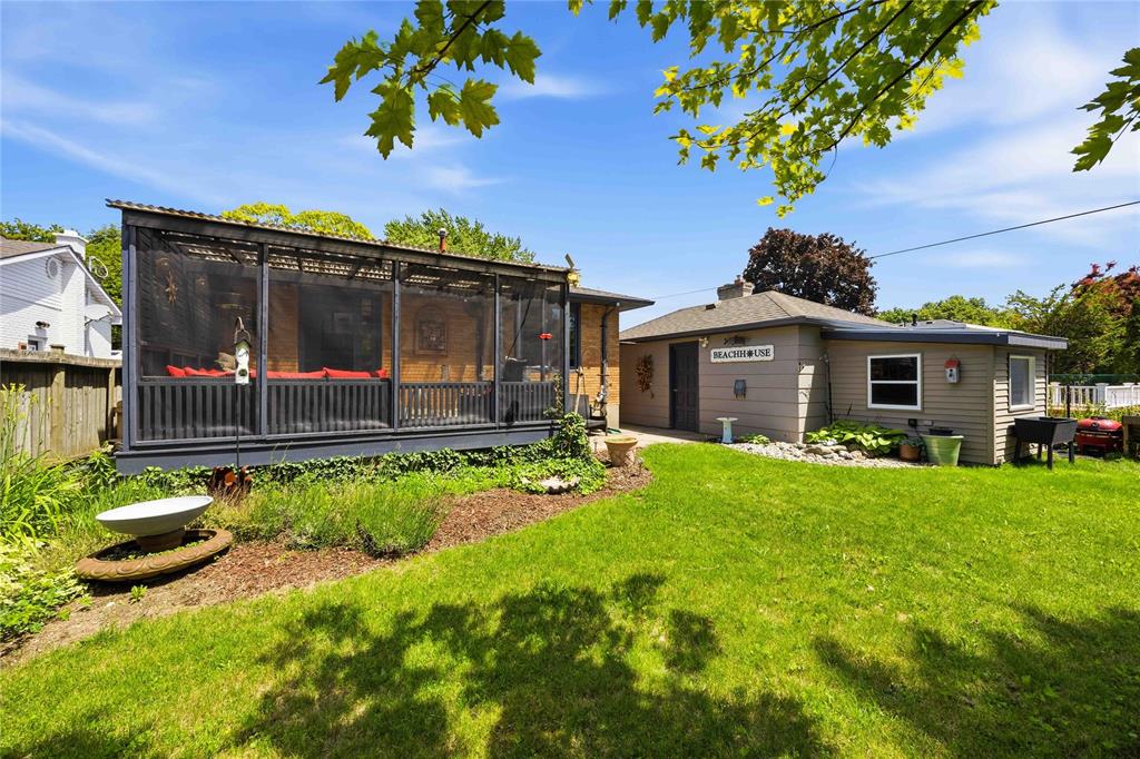 12 LOUISA Street, Point Edward, Ontario, Canada photo 39