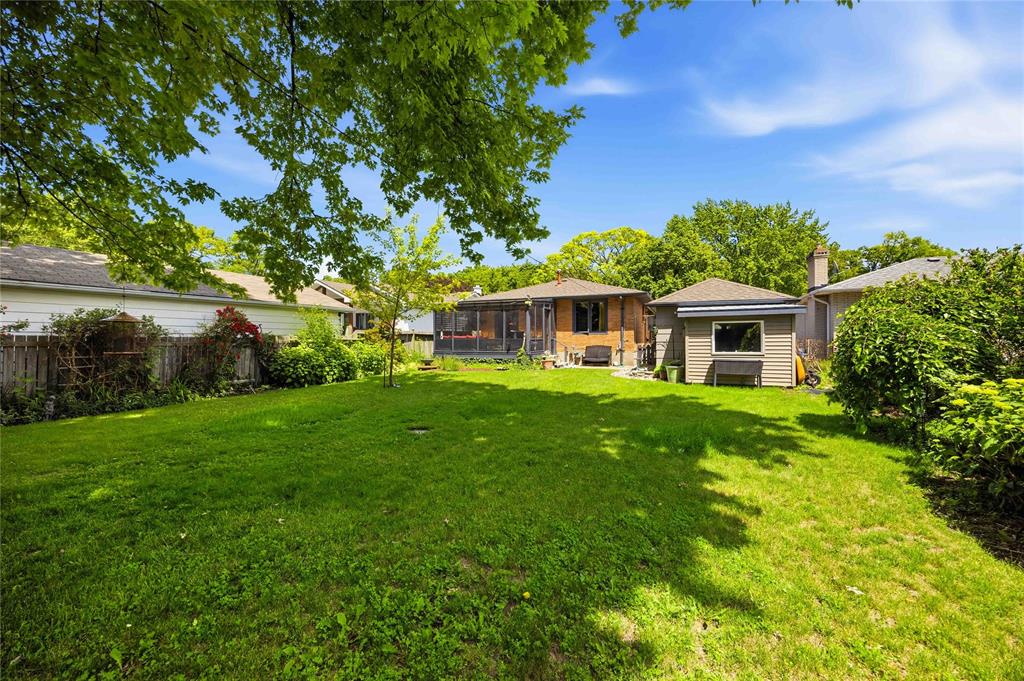 12 LOUISA Street, Point Edward, Ontario, Canada photo 40