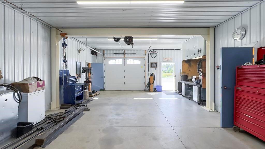 4640 LAKESHORE Road, Plympton-Wyoming, Ontario, Canada photo 46