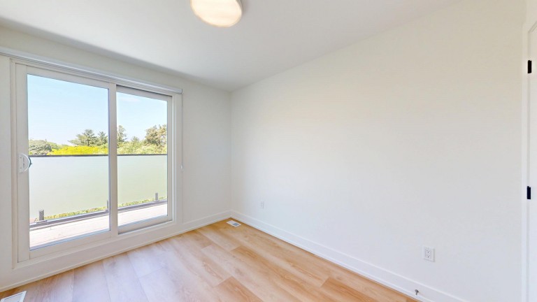 656 Annette Street, Unit 302, Toronto, Ontario, Canada photo 11