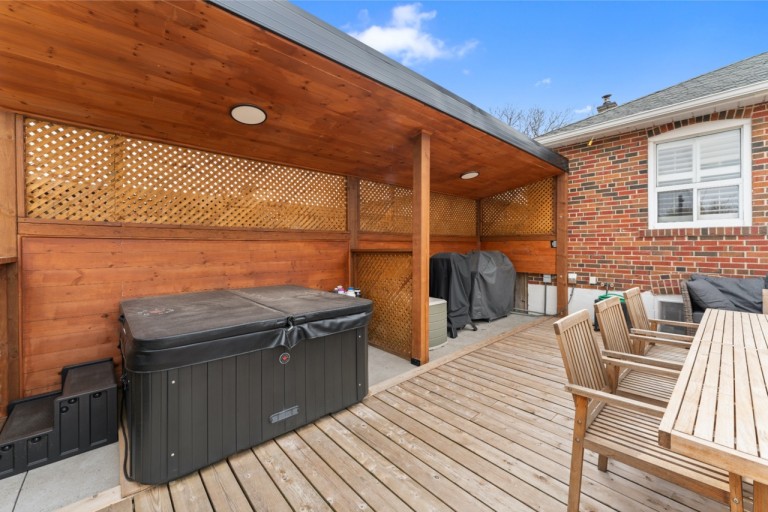 6 Nagel Road, Toronto, Ontario, Canada