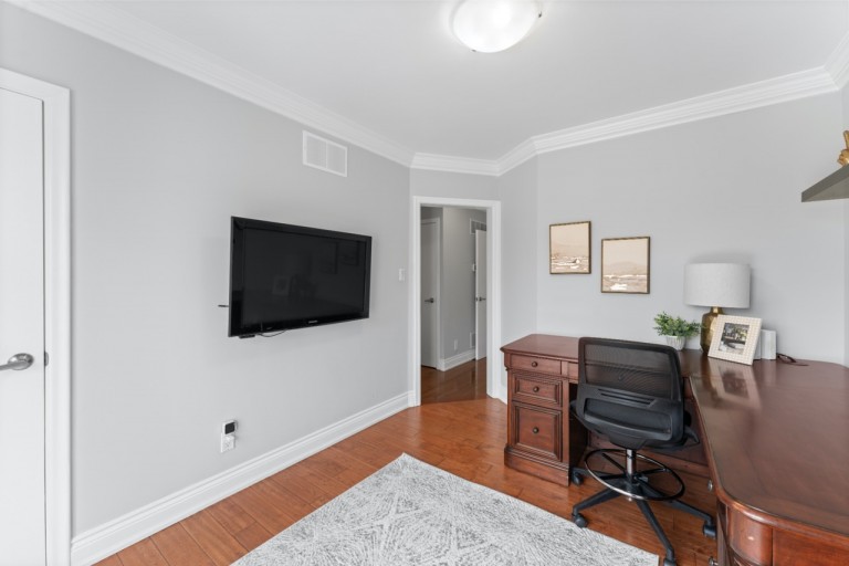 6 Nagel Road, Toronto, Ontario, Canada