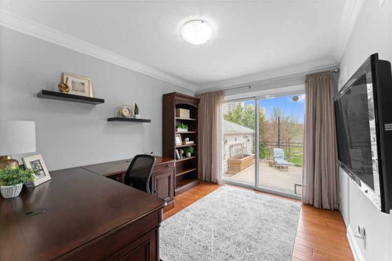 6 Nagel Road, Toronto, Ontario, Canada