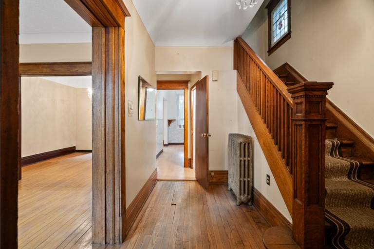 19 Galley Avenue, Toronto, Ontario, Canada photo 4