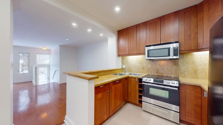 226 Pacific Avenue, Main, Toronto, Ontario, Canada photo 10