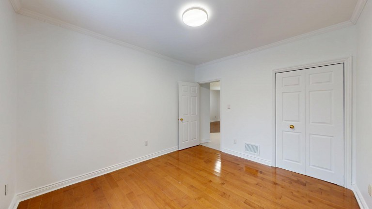 226 Pacific Avenue, Main, Toronto, Ontario, Canada photo 12