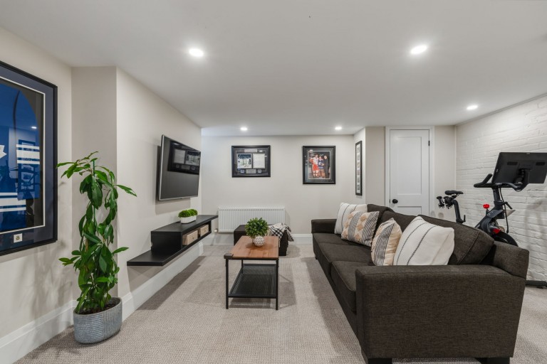 64 Gilmour Avenue, Toronto, Ontario, Canada photo 30