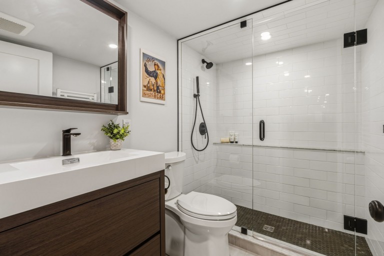 64 Gilmour Avenue, Toronto, Ontario, Canada photo 32