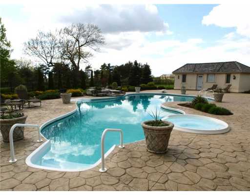 1758 SPRAGUES RD, North Dumfries, Ontario, Canada