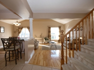 32 LILYWOOD DR, Cambridge, Ontario, Canada