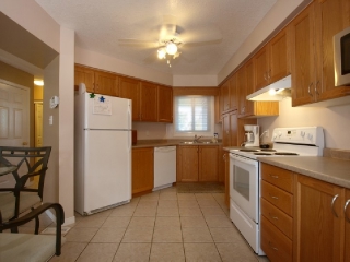 32 LILYWOOD DR, Cambridge, Ontario, Canada