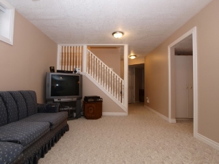32 LILYWOOD DR, Cambridge, Ontario, Canada
