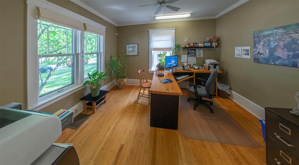 225 MITTON Street North, Sarnia Ontario, Canada